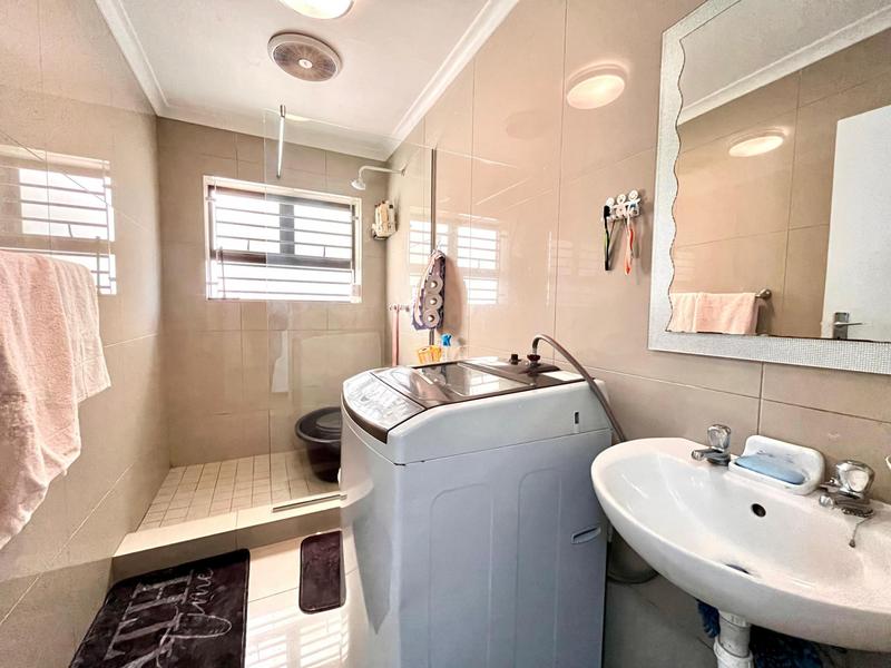 6 Bedroom Property for Sale in Schaap Kraal Western Cape
